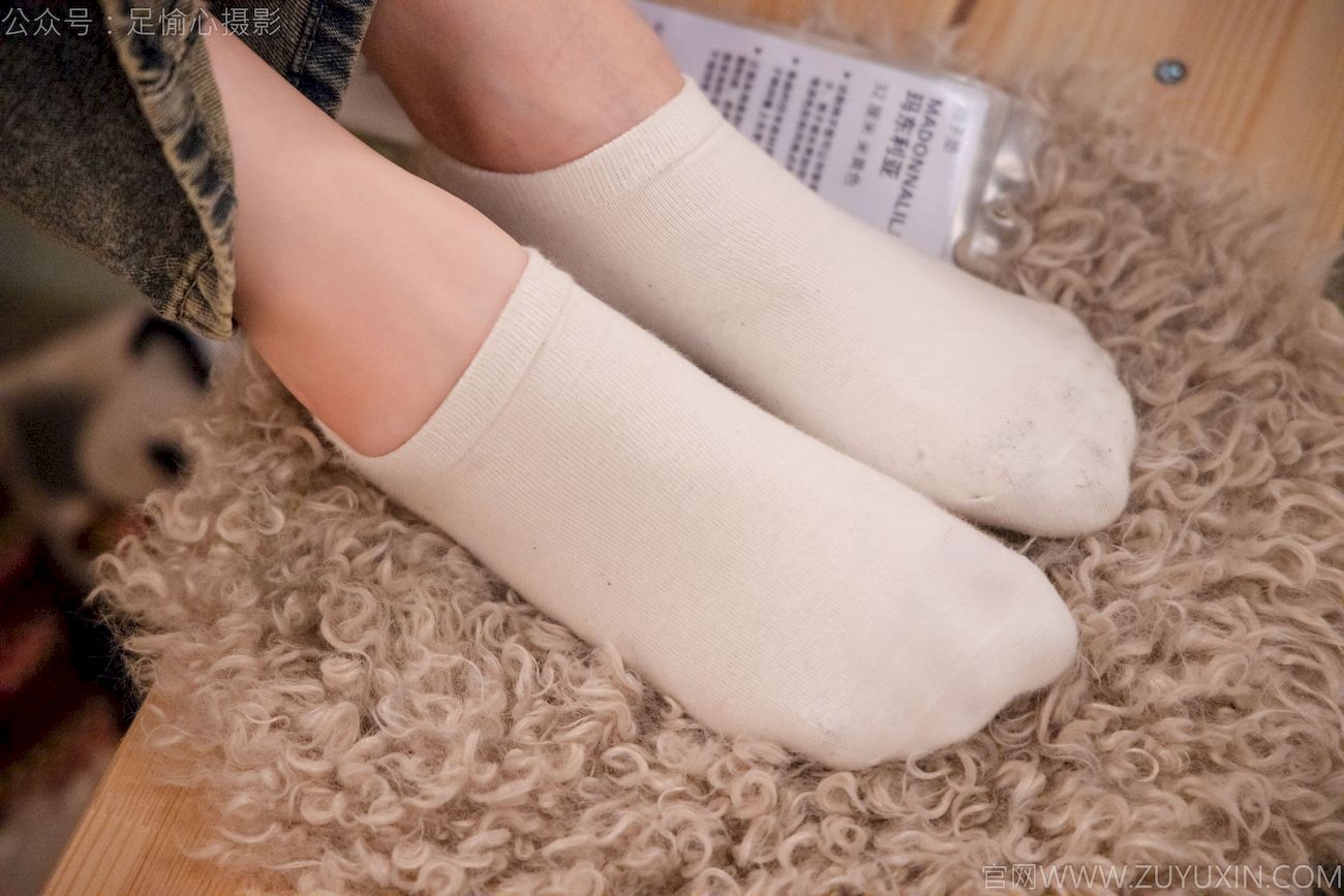 足愉心模特心凌裸足福利