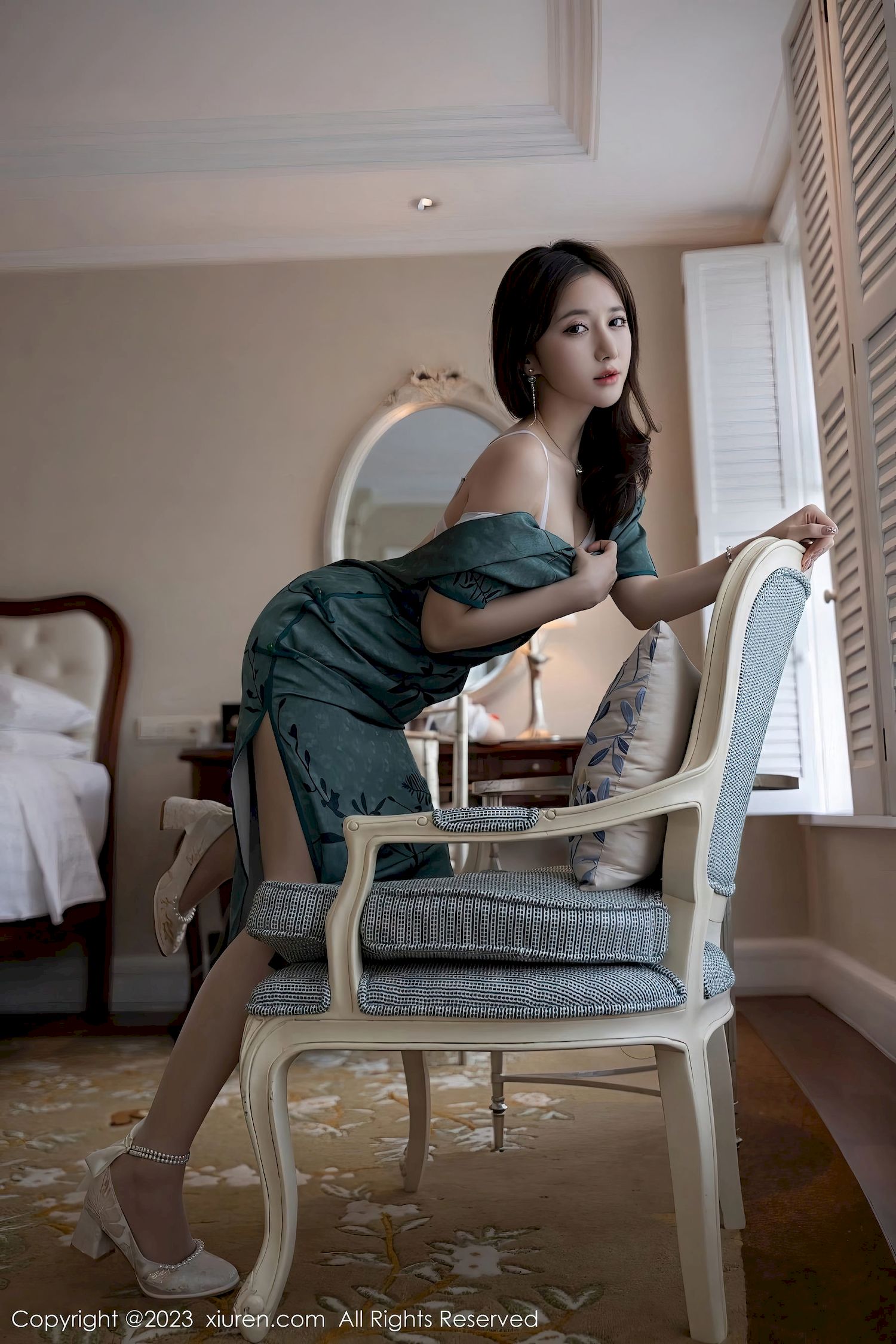 鱼子酱Fish - 旗袍+修长美腿巴厘岛旅拍