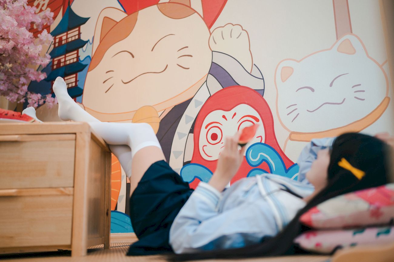 吃了个迟夏日呓语主题写真