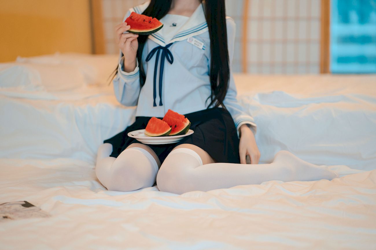 吃了个迟夏日呓语主题写真