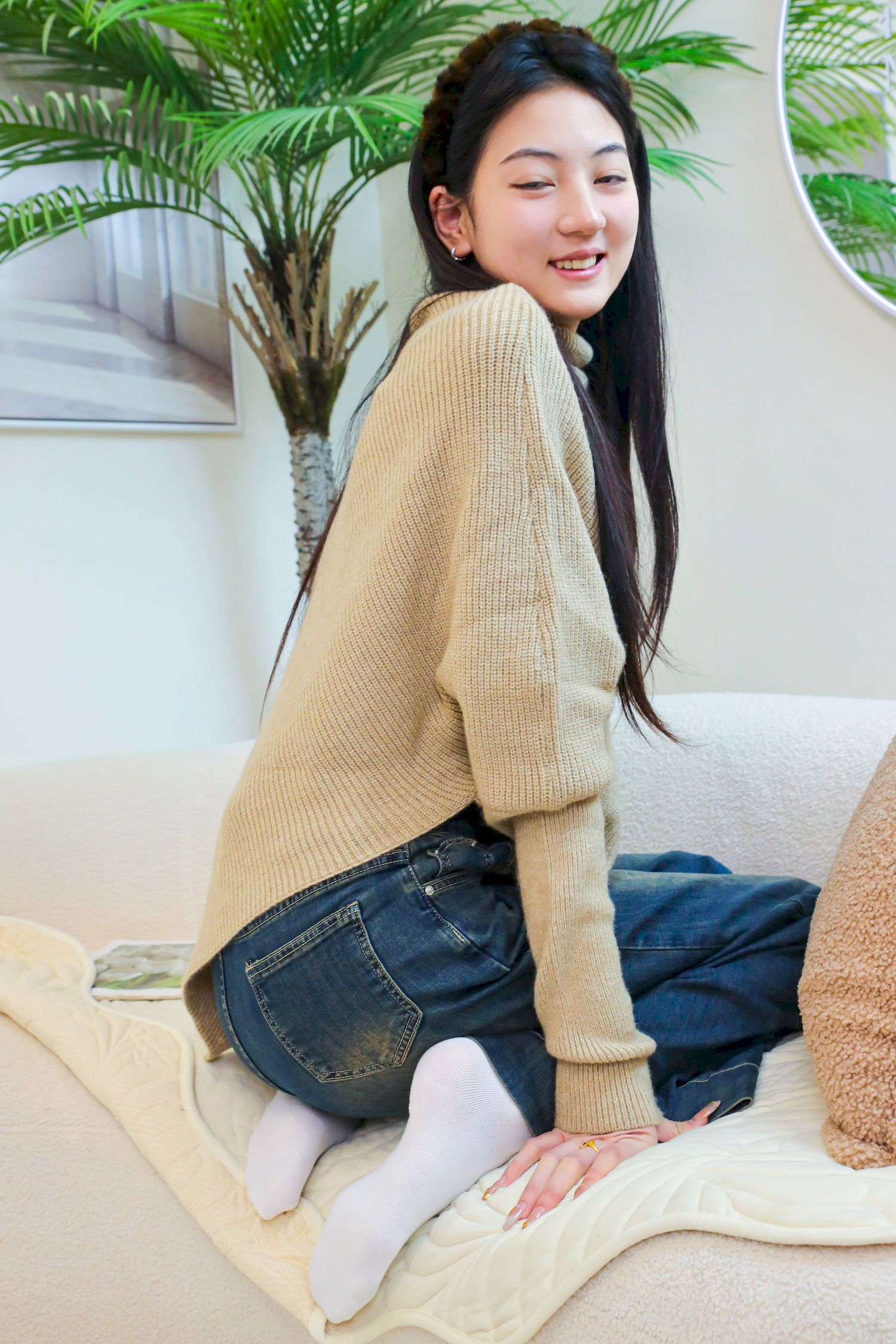 绮梦摄影模特小宇毛衣牛仔裤休闲写真