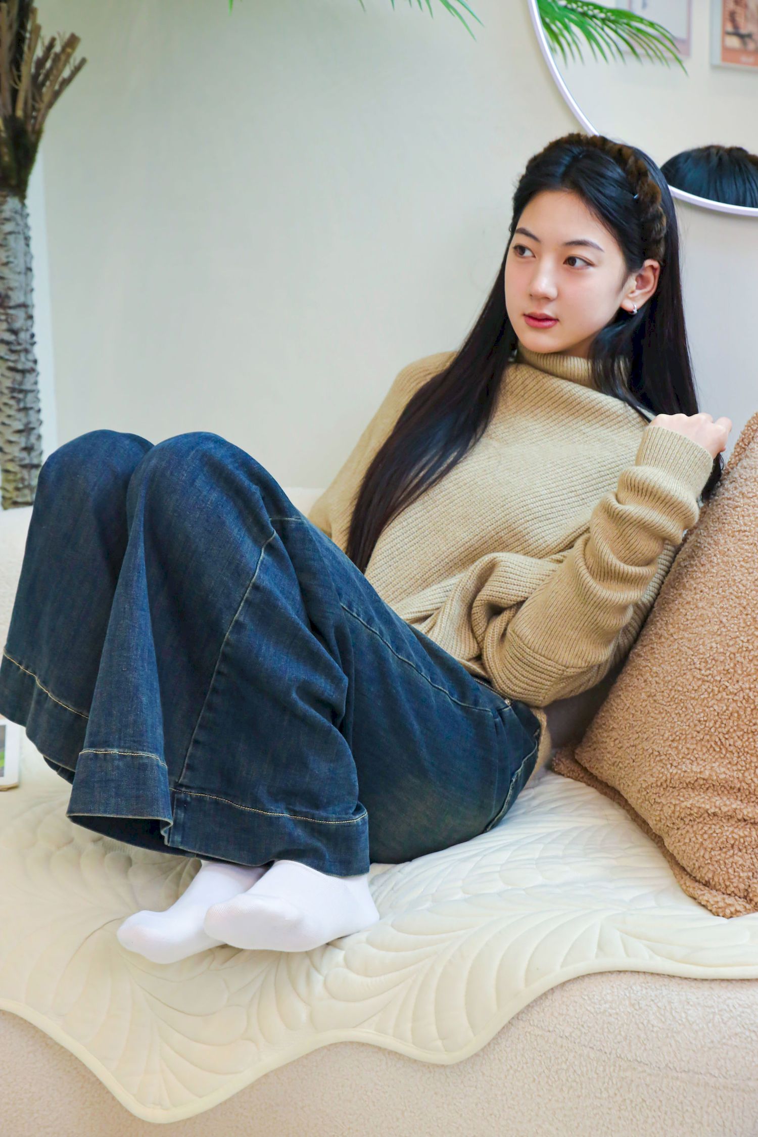 绮梦摄影模特小宇毛衣牛仔裤休闲写真