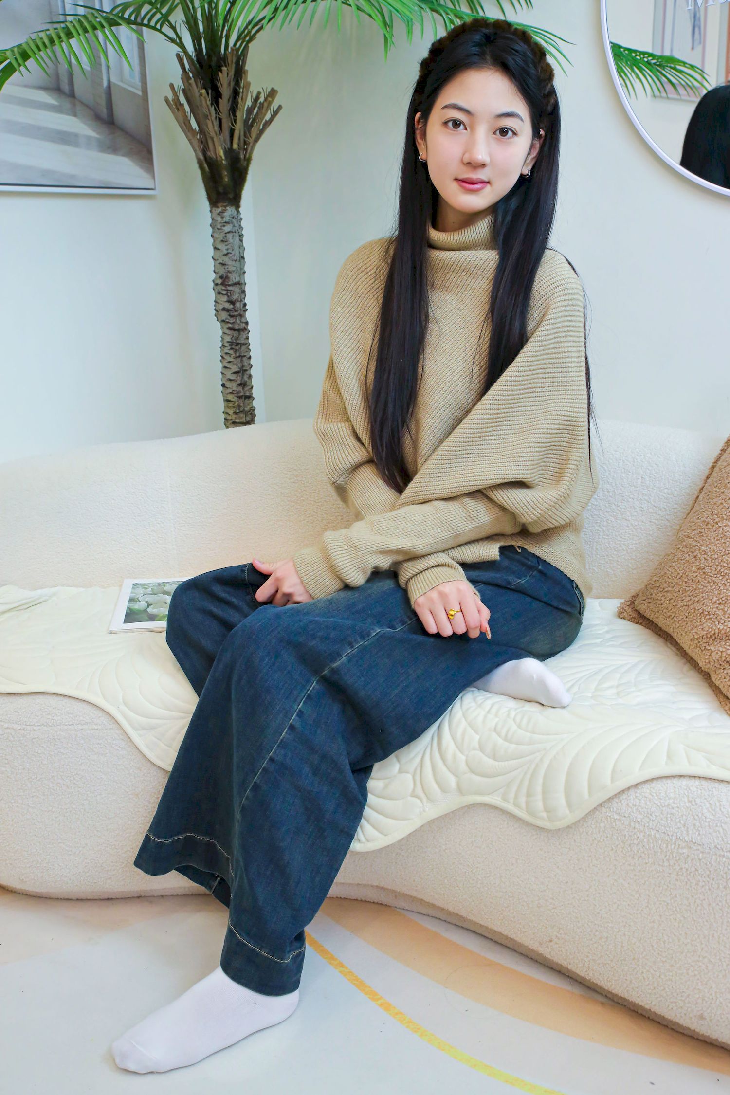 绮梦摄影模特小宇毛衣牛仔裤休闲写真