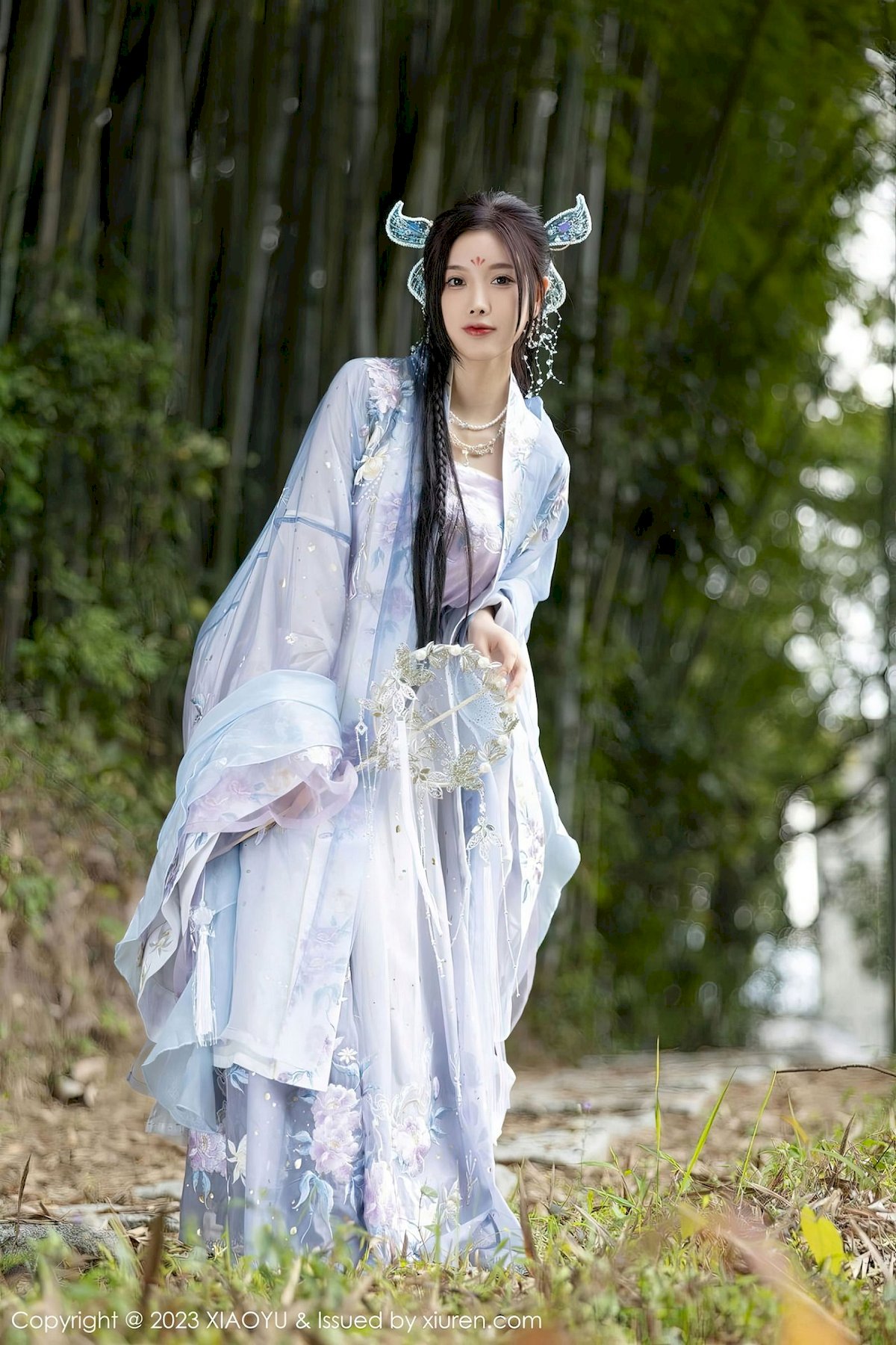 杨晨晨Yome - 古装服饰+白丝性感写真