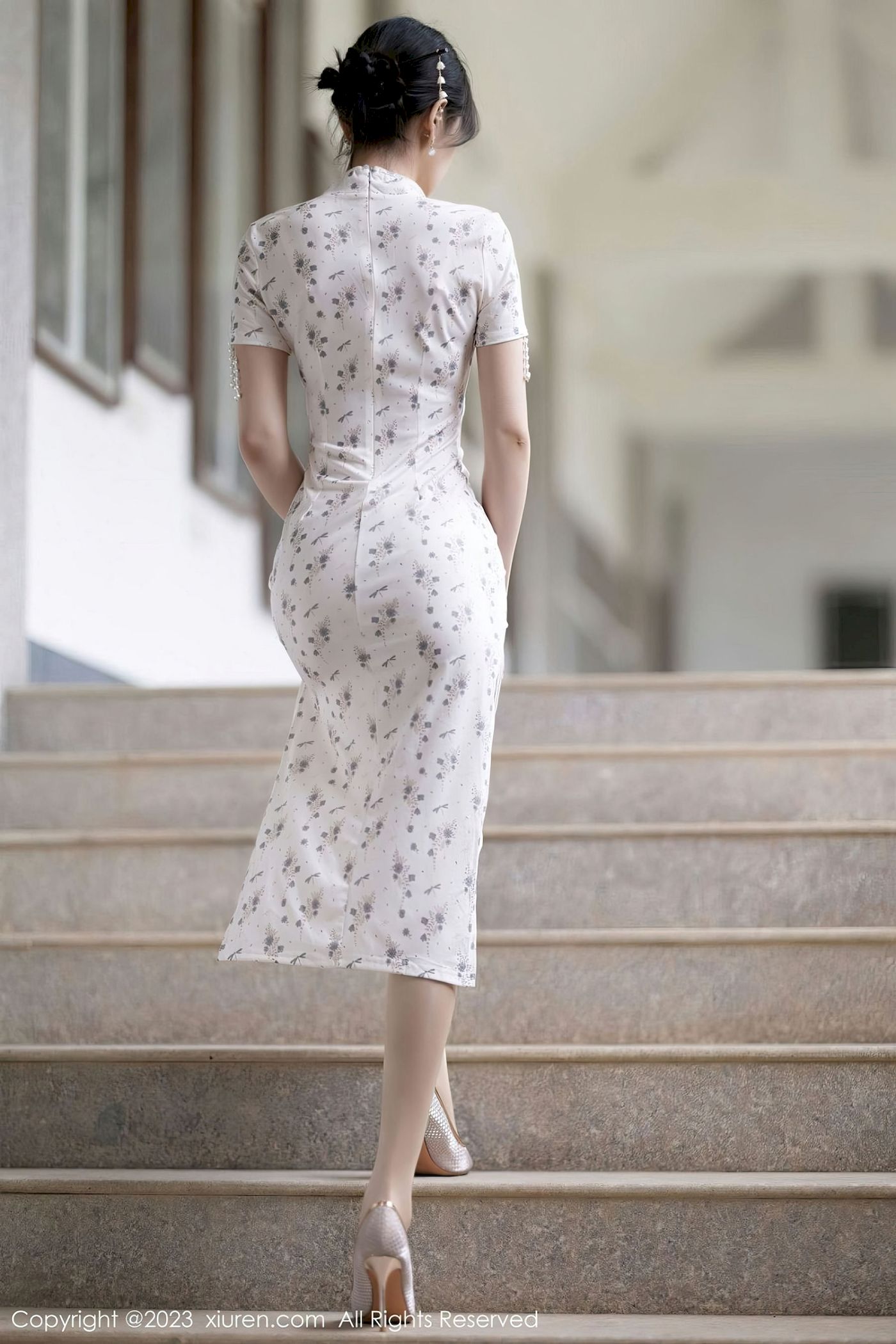 林星阑 - 短款旗袍+原色丝袜海南旅拍