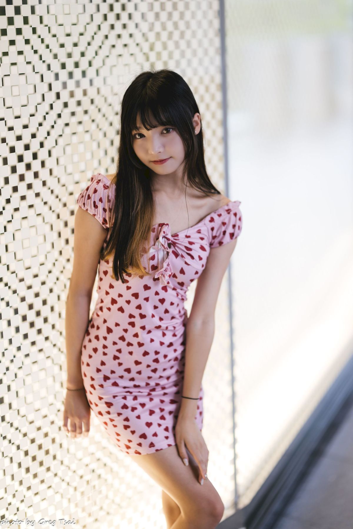 小穎红心包臀裙修长美腿信义区主题写真