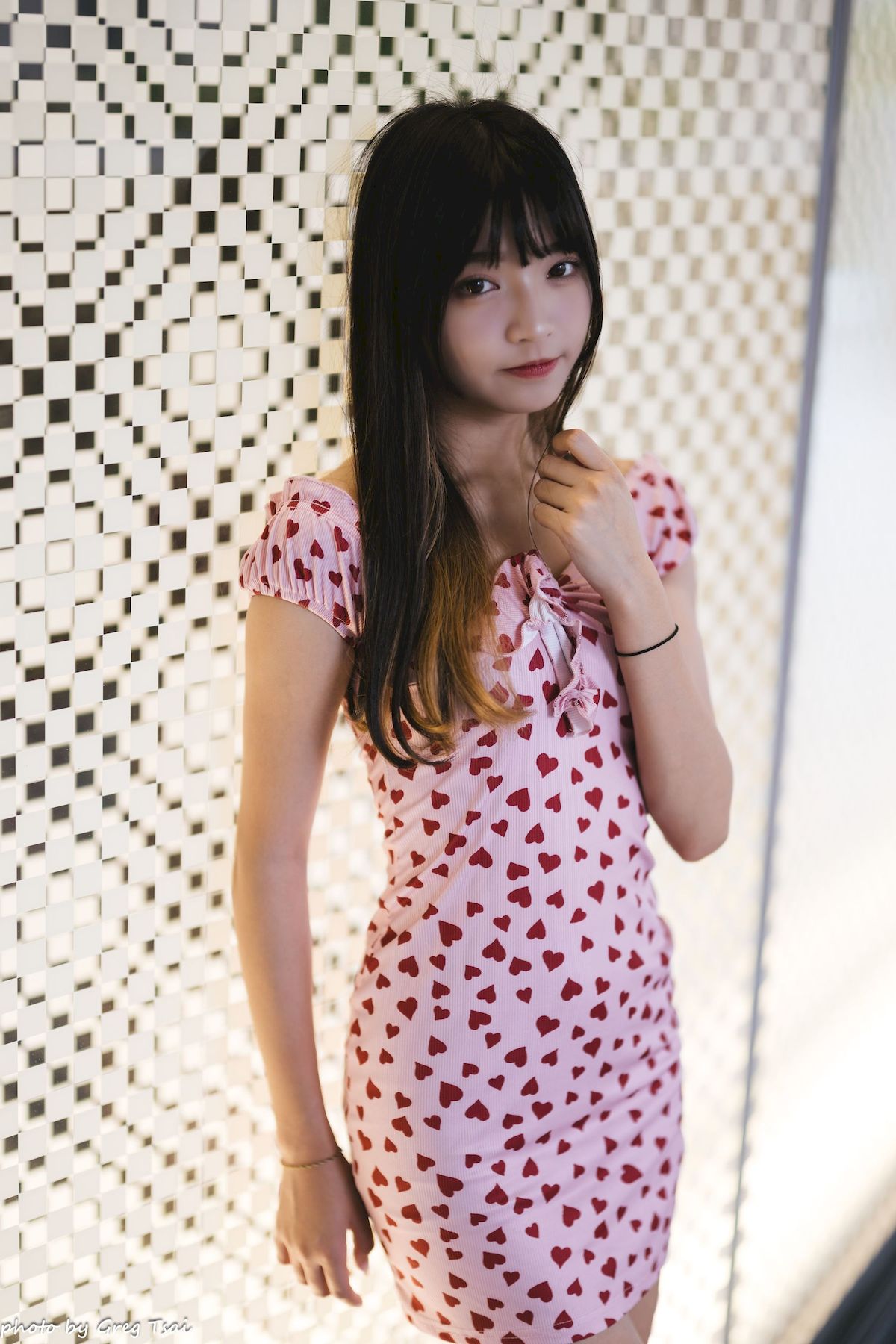 小穎红心包臀裙修长美腿信义区主题写真