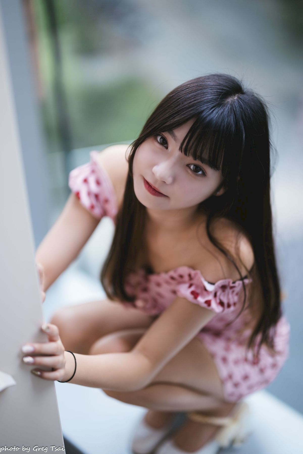 小穎红心包臀裙修长美腿信义区主题写真