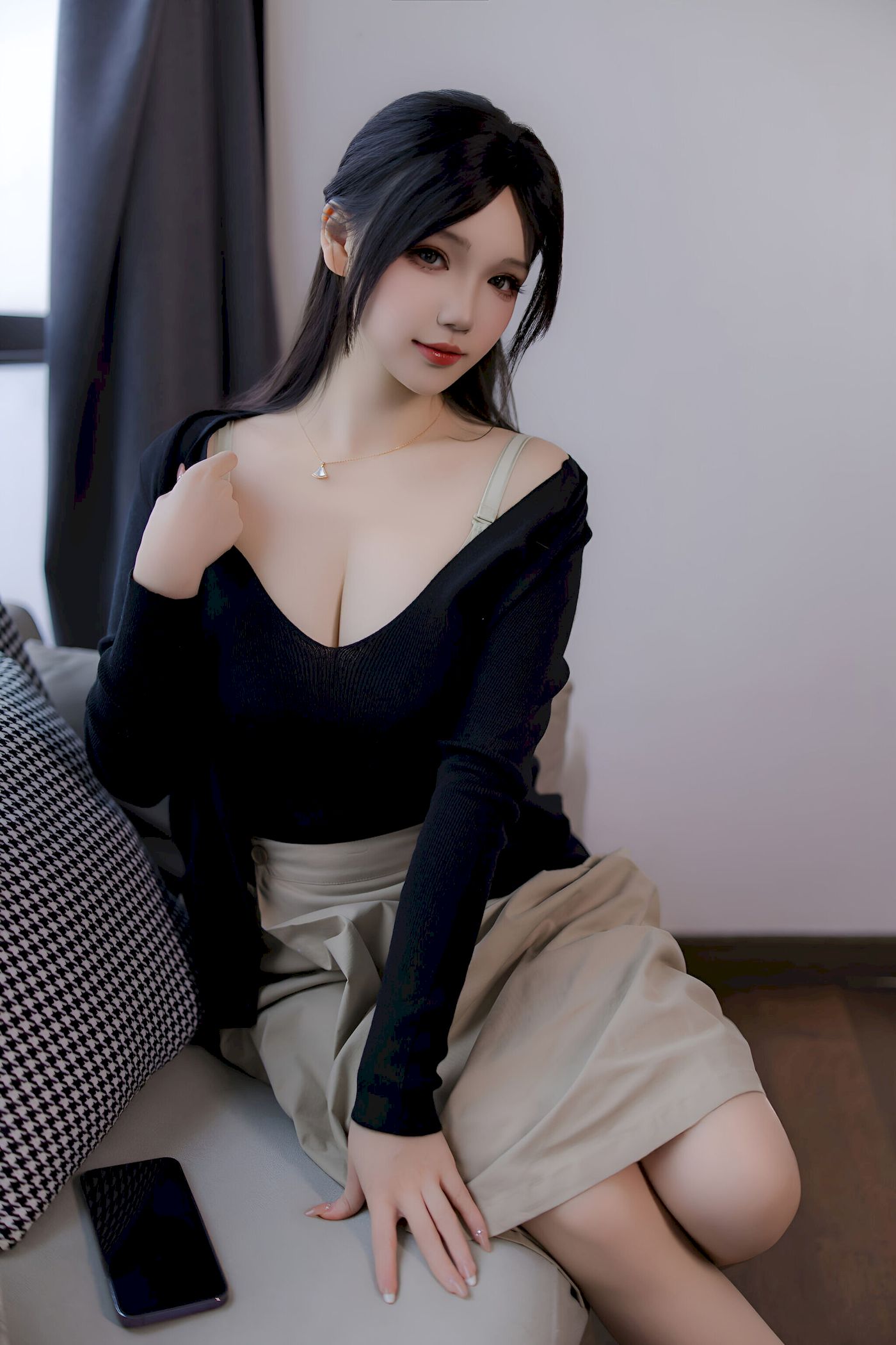 雪晴Astra丝足美腿职场大姐姐主题写真