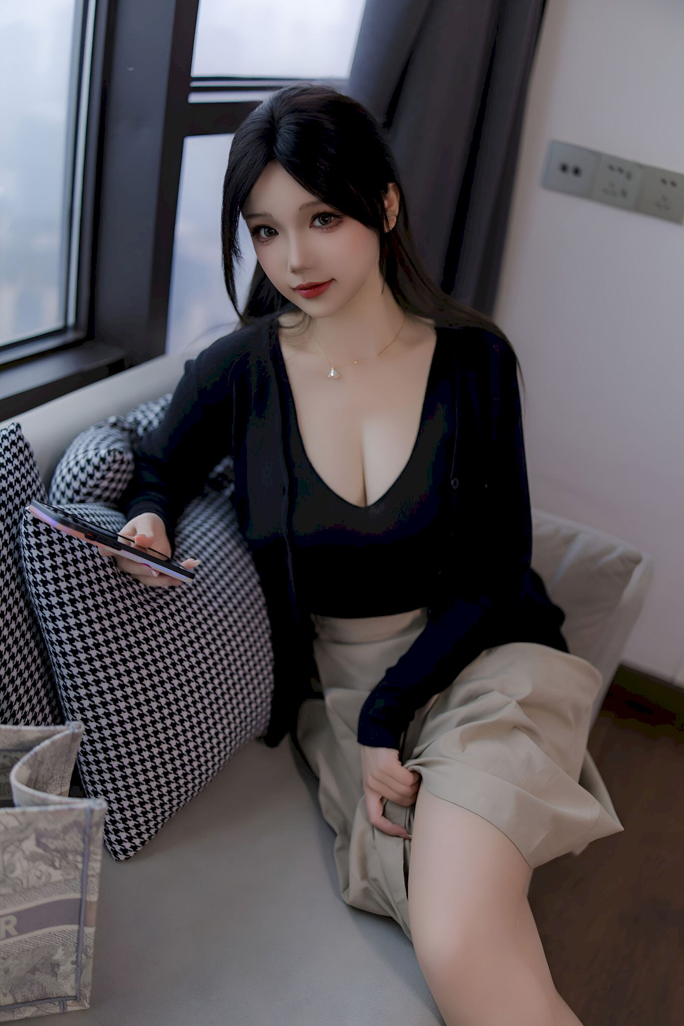 雪晴Astra丝足美腿职场大姐姐主题写真