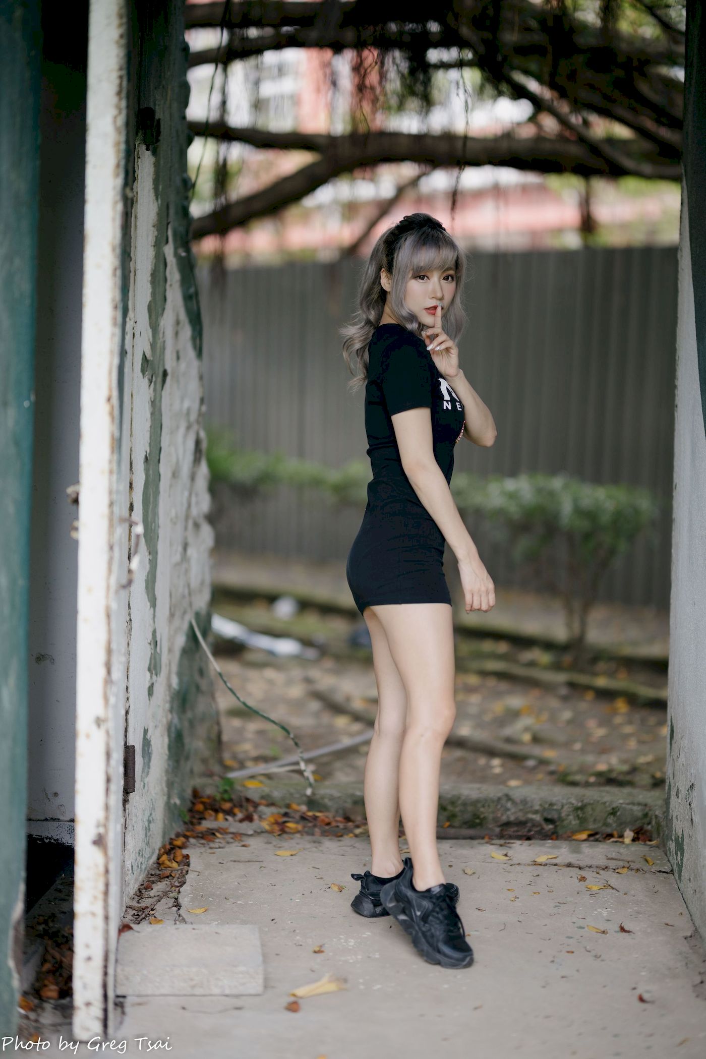 凯云黑裙美腿巧语嫣然运动风写真