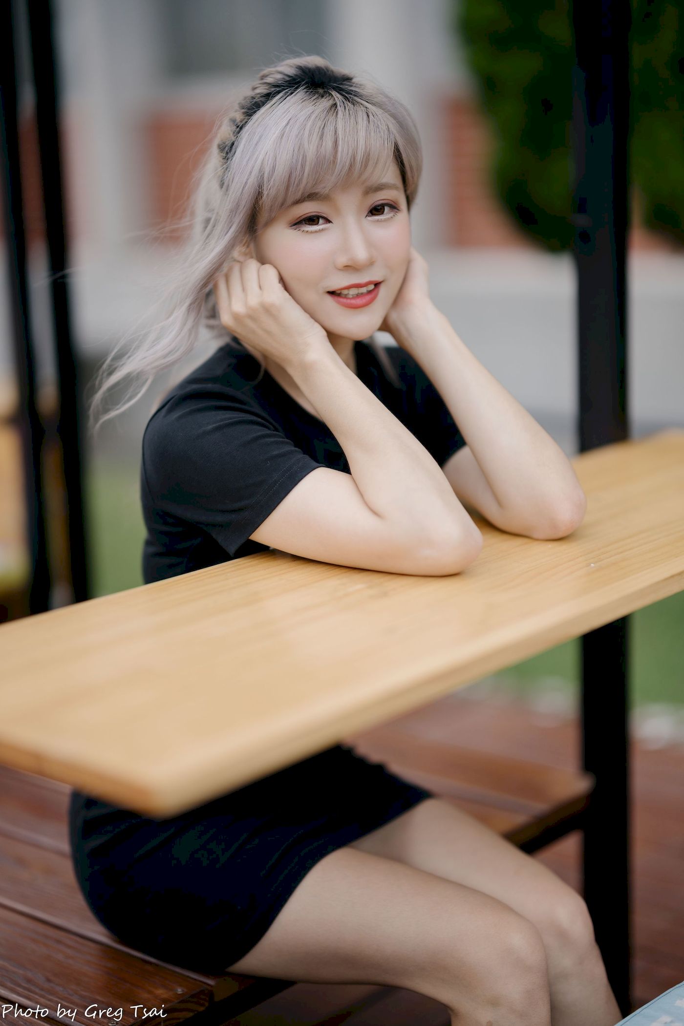 凯云黑裙美腿巧语嫣然运动风写真