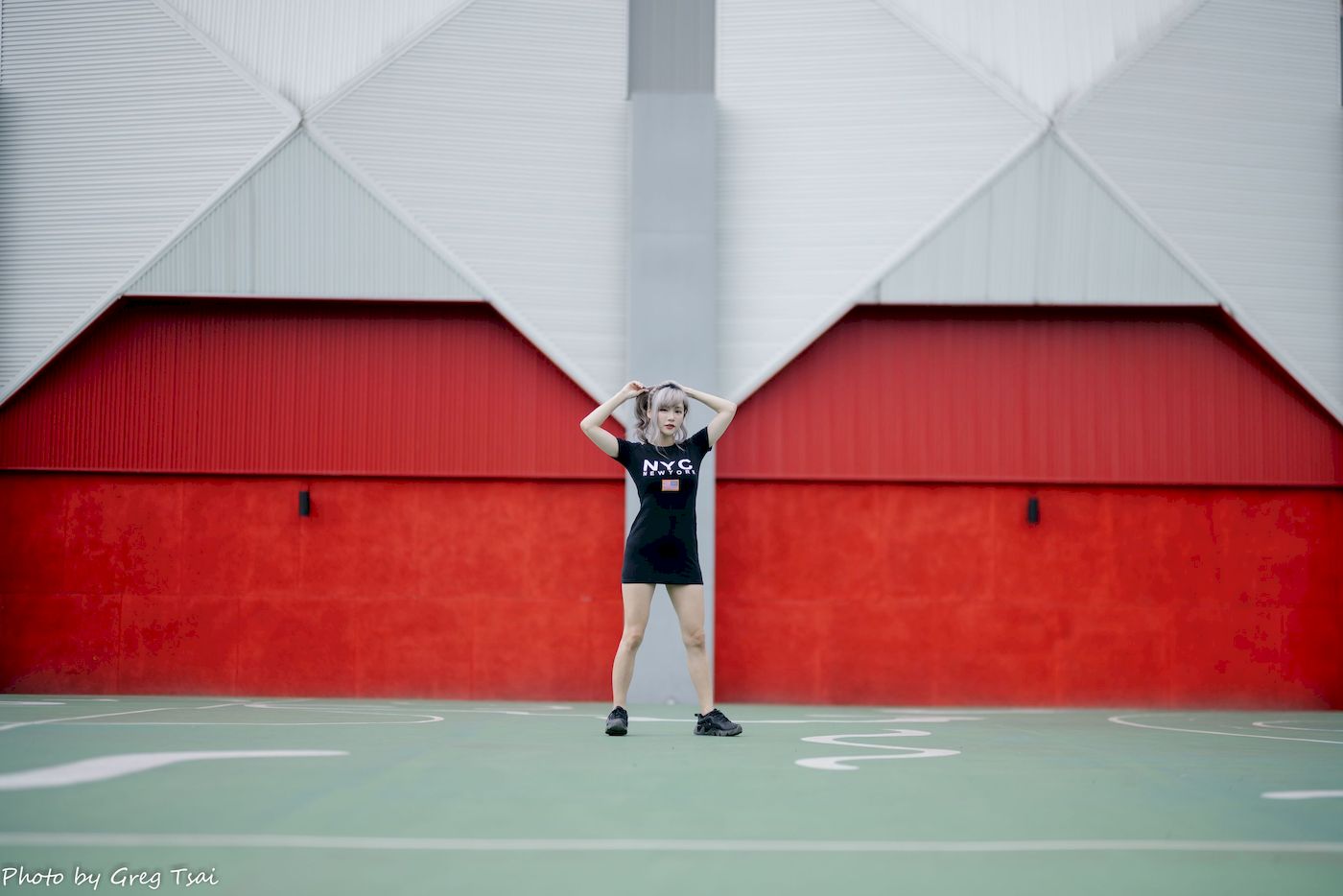 凯云黑裙美腿巧语嫣然运动风写真