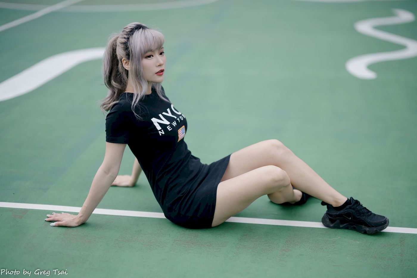 凯云黑裙美腿巧语嫣然运动风写真