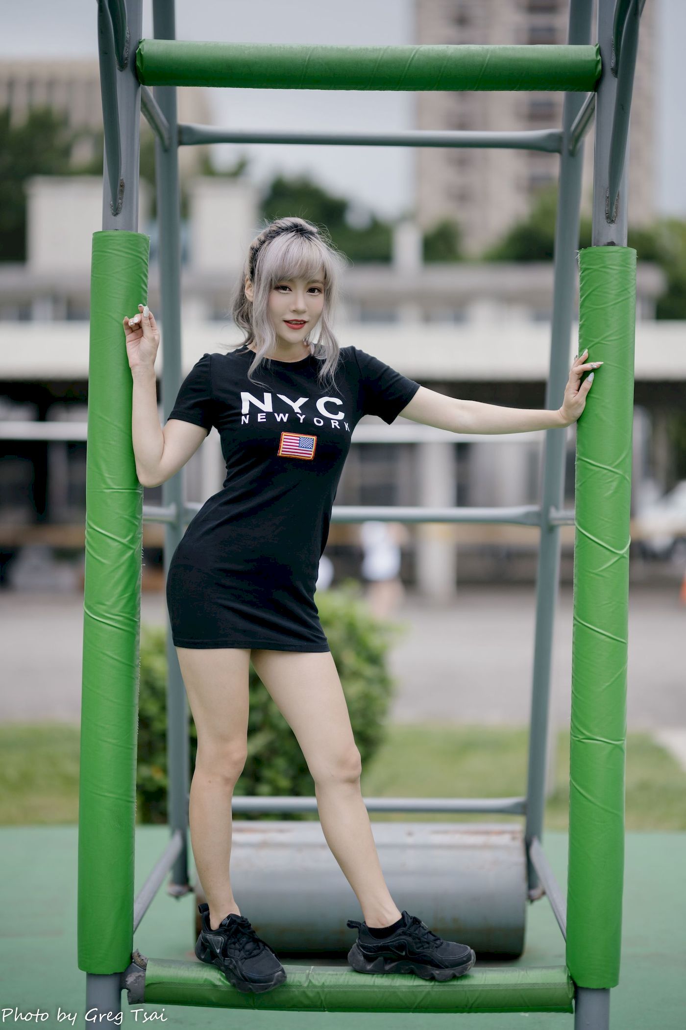 凯云黑裙美腿巧语嫣然运动风写真