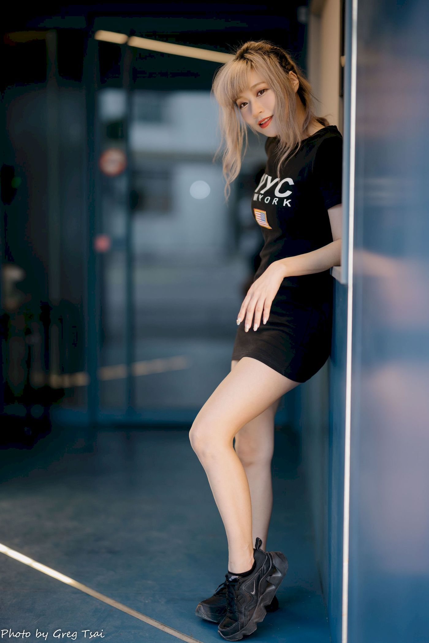 凯云黑裙美腿巧语嫣然运动风写真