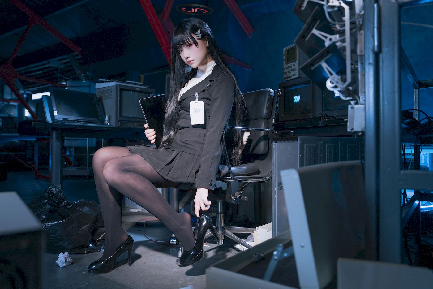 lunananya黑丝西装服饰COS蔚蓝档案调月莉音