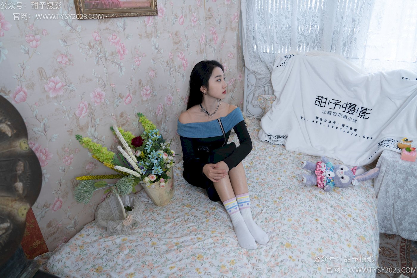 甜予摄影筱筱微卷长发休闲风写真