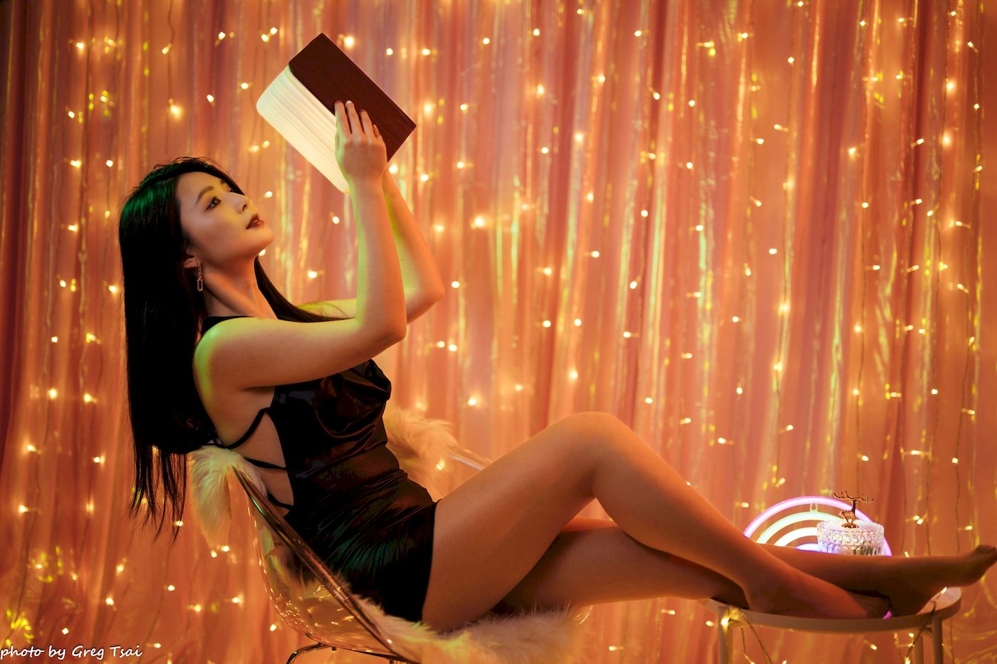 筱筱黑色皮裙黑长直秀发居家熟女棚拍