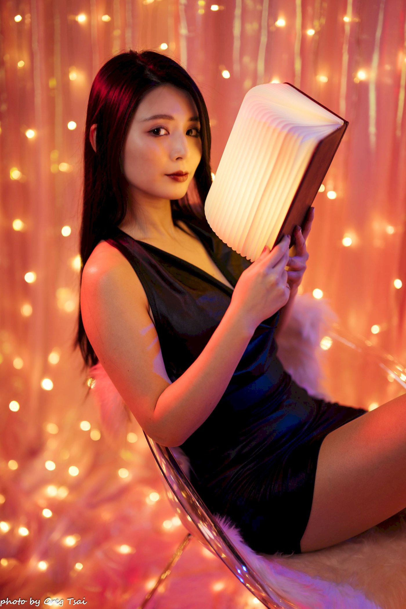 筱筱黑色皮裙黑长直秀发居家熟女棚拍