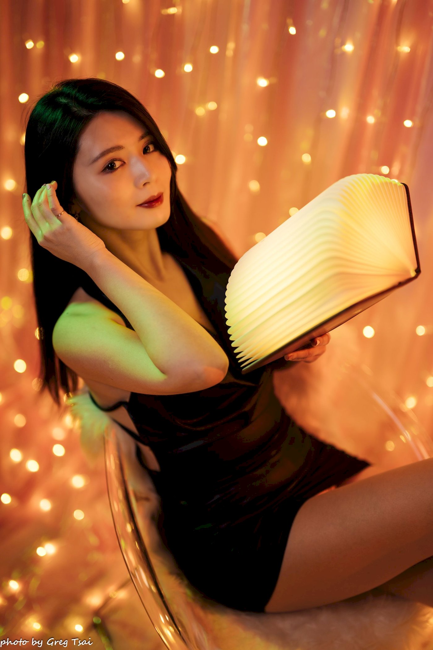 筱筱黑色皮裙黑长直秀发居家熟女棚拍