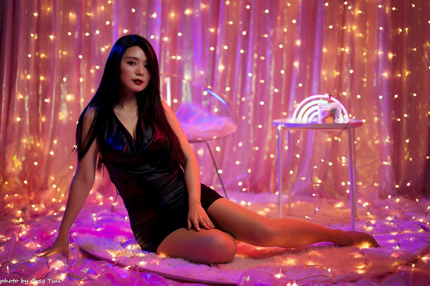 筱筱黑色皮裙黑长直秀发居家熟女棚拍