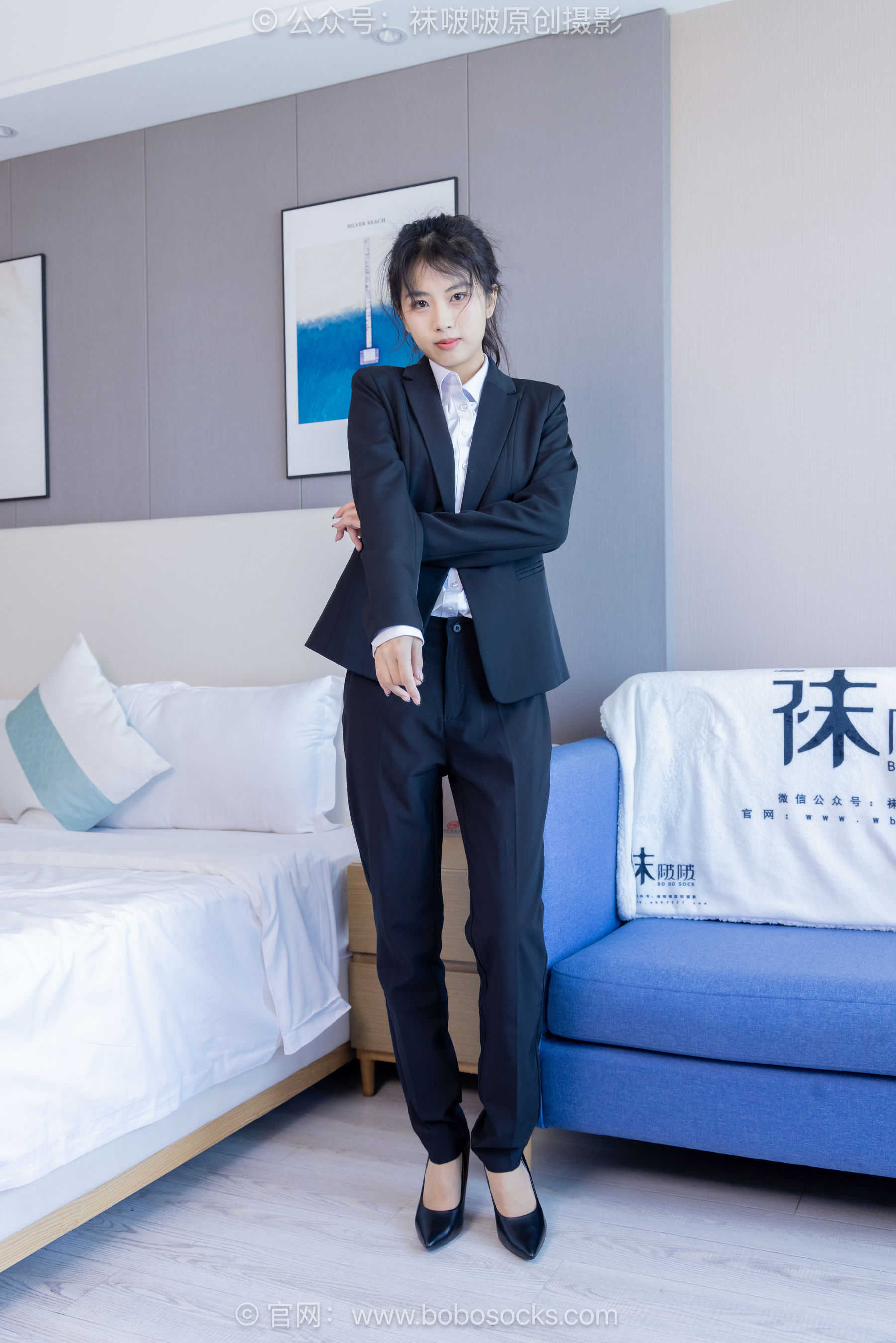 袜啵啵模特奶油白领OL制服裤里丝写真