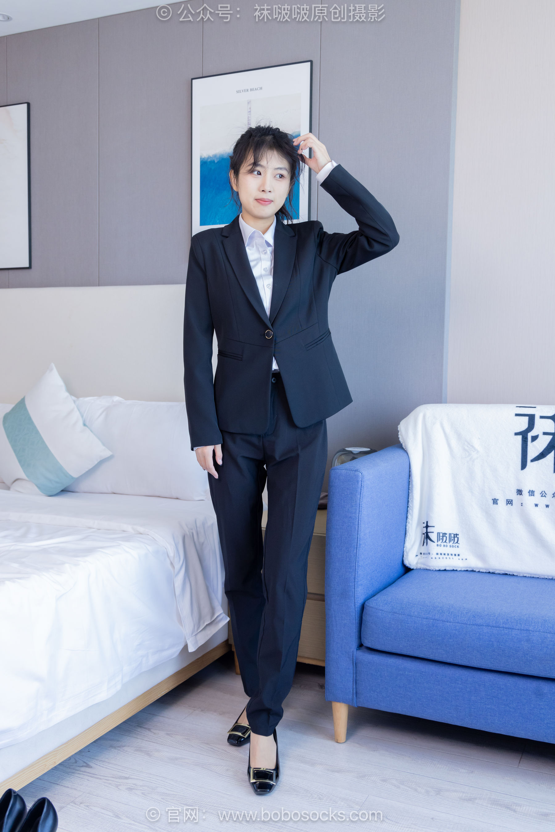 袜啵啵模特奶油白领OL制服裤里丝写真