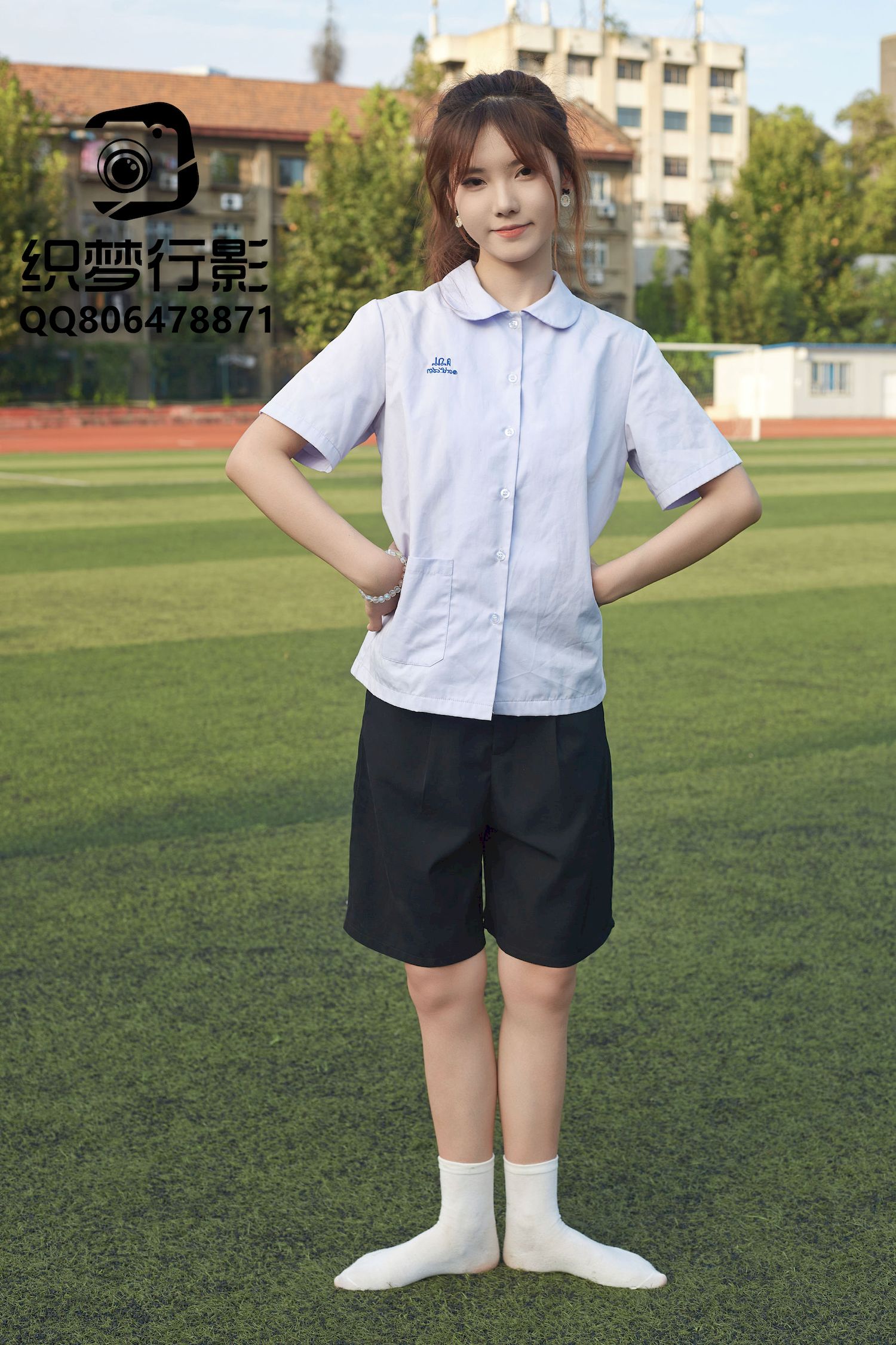 清新美女学妹驾到学校学院风主题写真