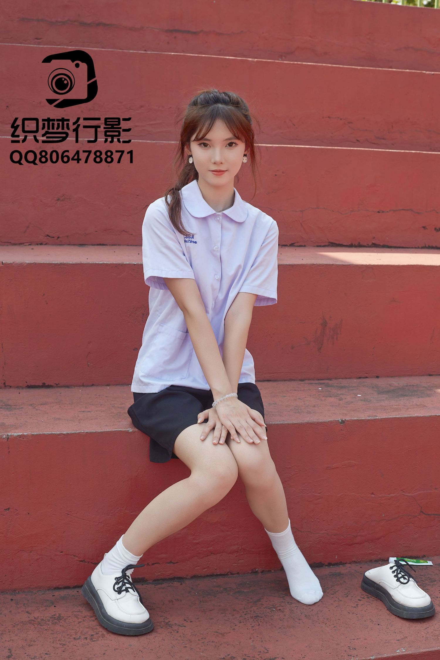 清新美女学妹驾到学校学院风主题写真