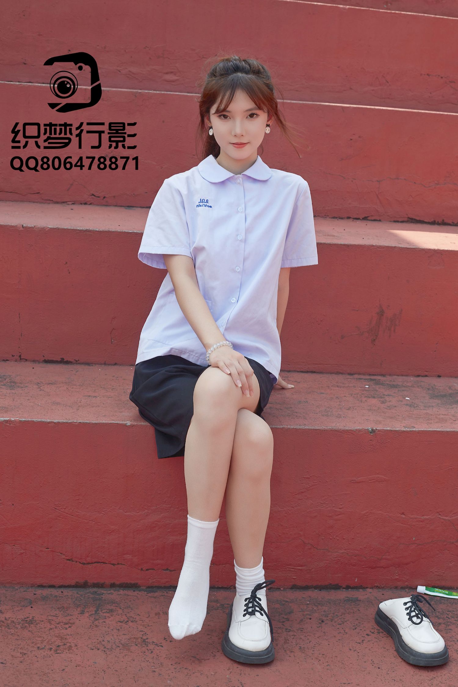 清新美女学妹驾到学校学院风主题写真