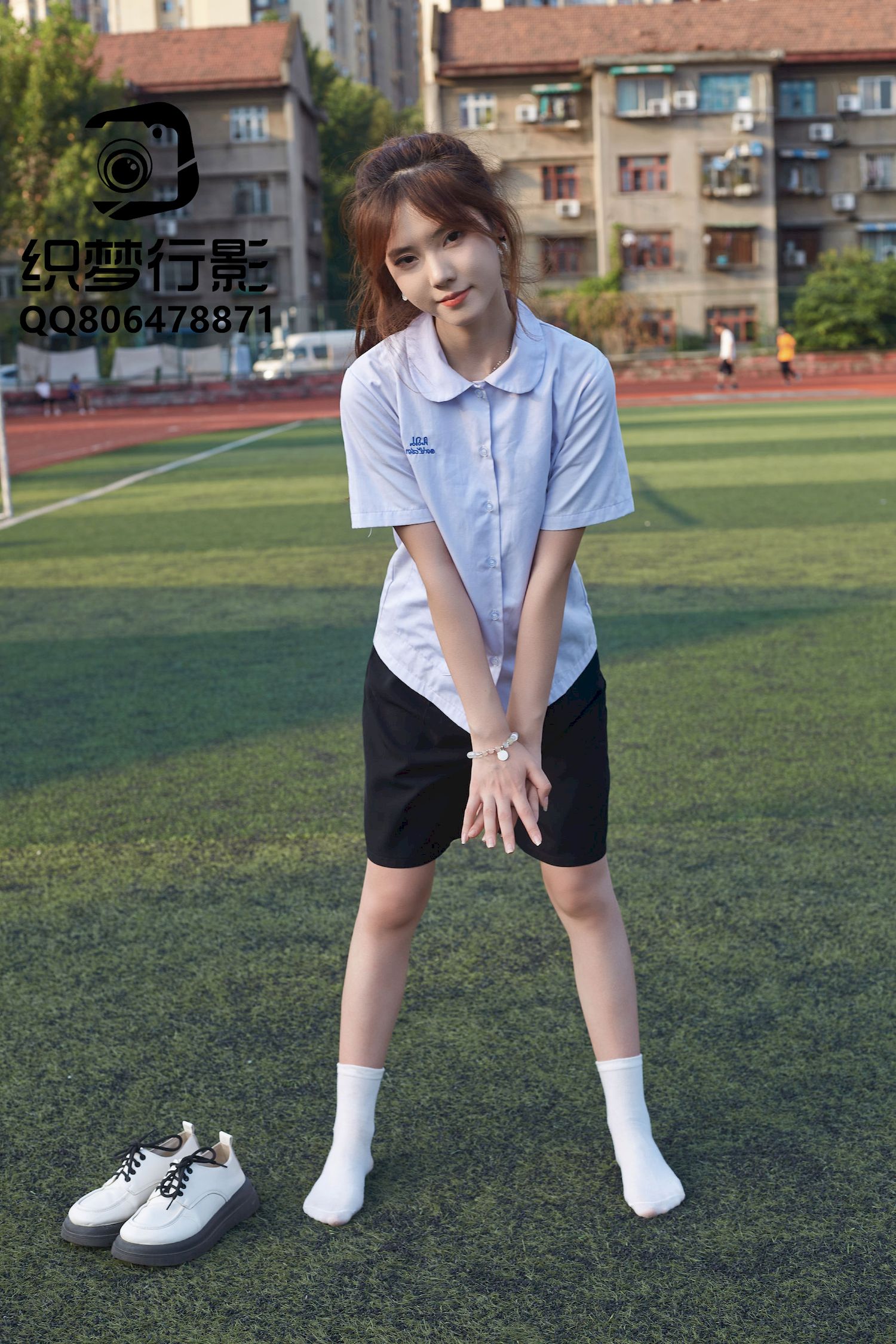 清新美女学妹驾到学校学院风主题写真