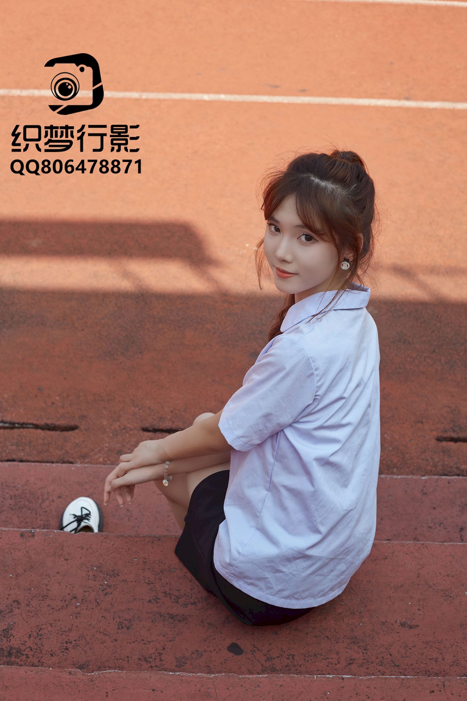 清新美女学妹驾到学校学院风主题写真