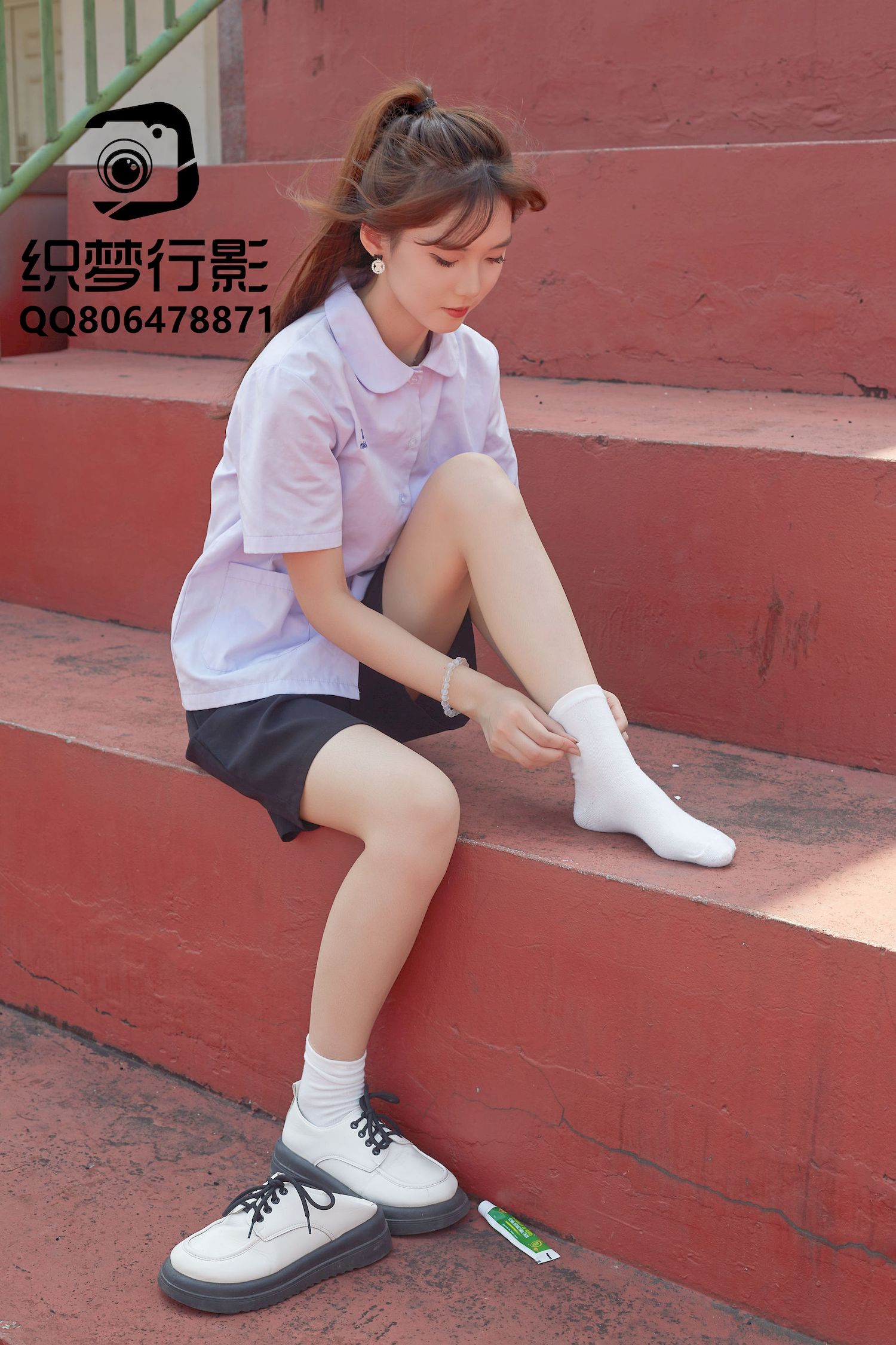 清新美女学妹驾到学校学院风主题写真