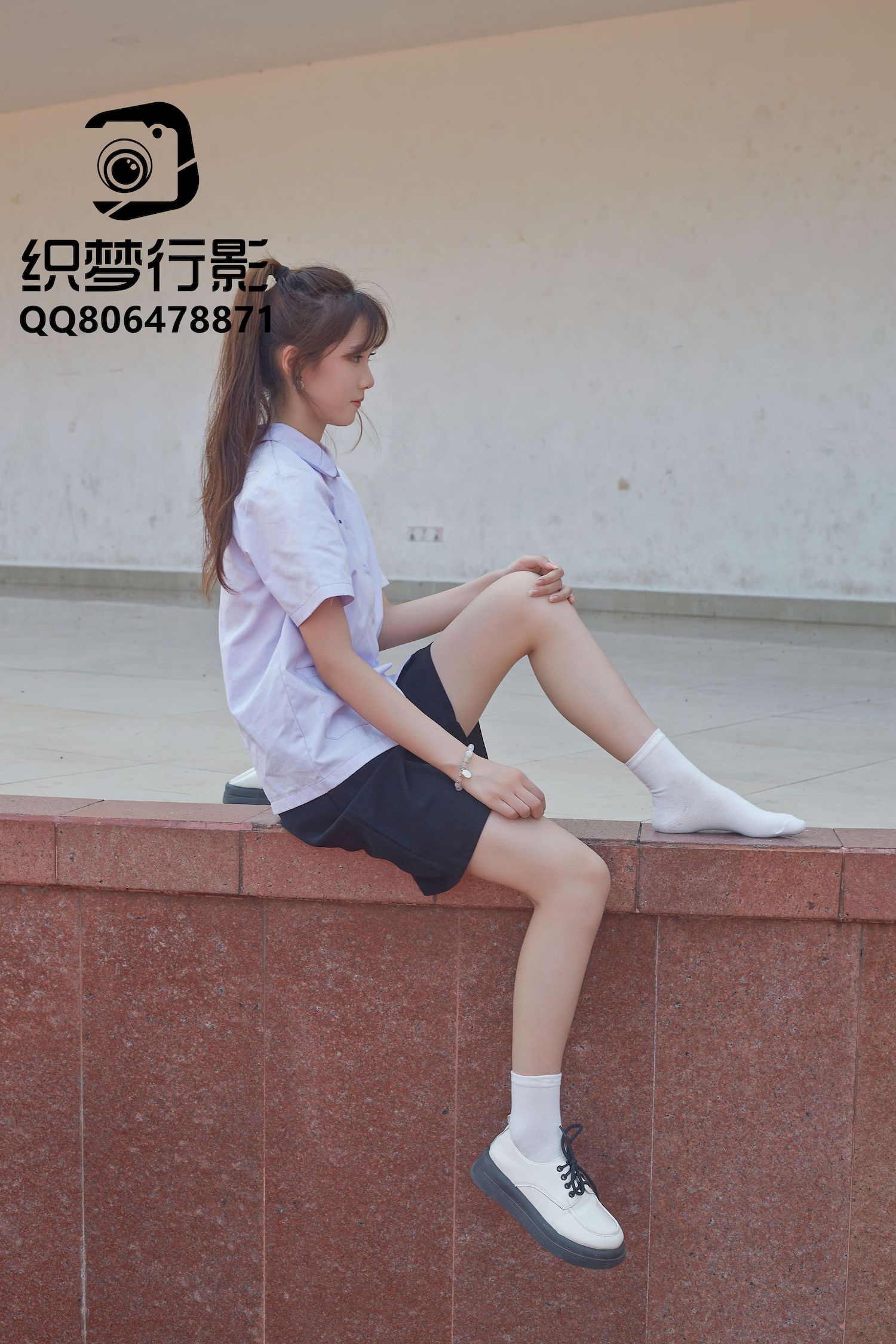 清新美女学妹驾到学校学院风主题写真