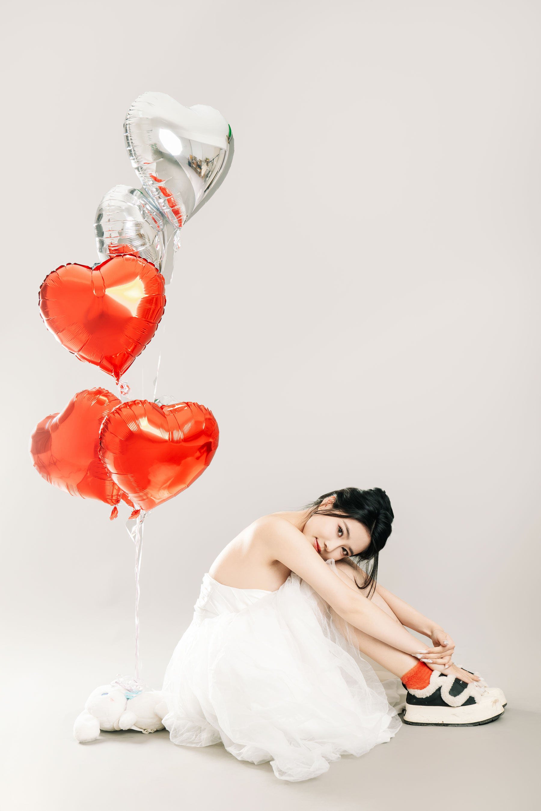 Nnian白色婚纱LOVE情人节特别篇摄影写真