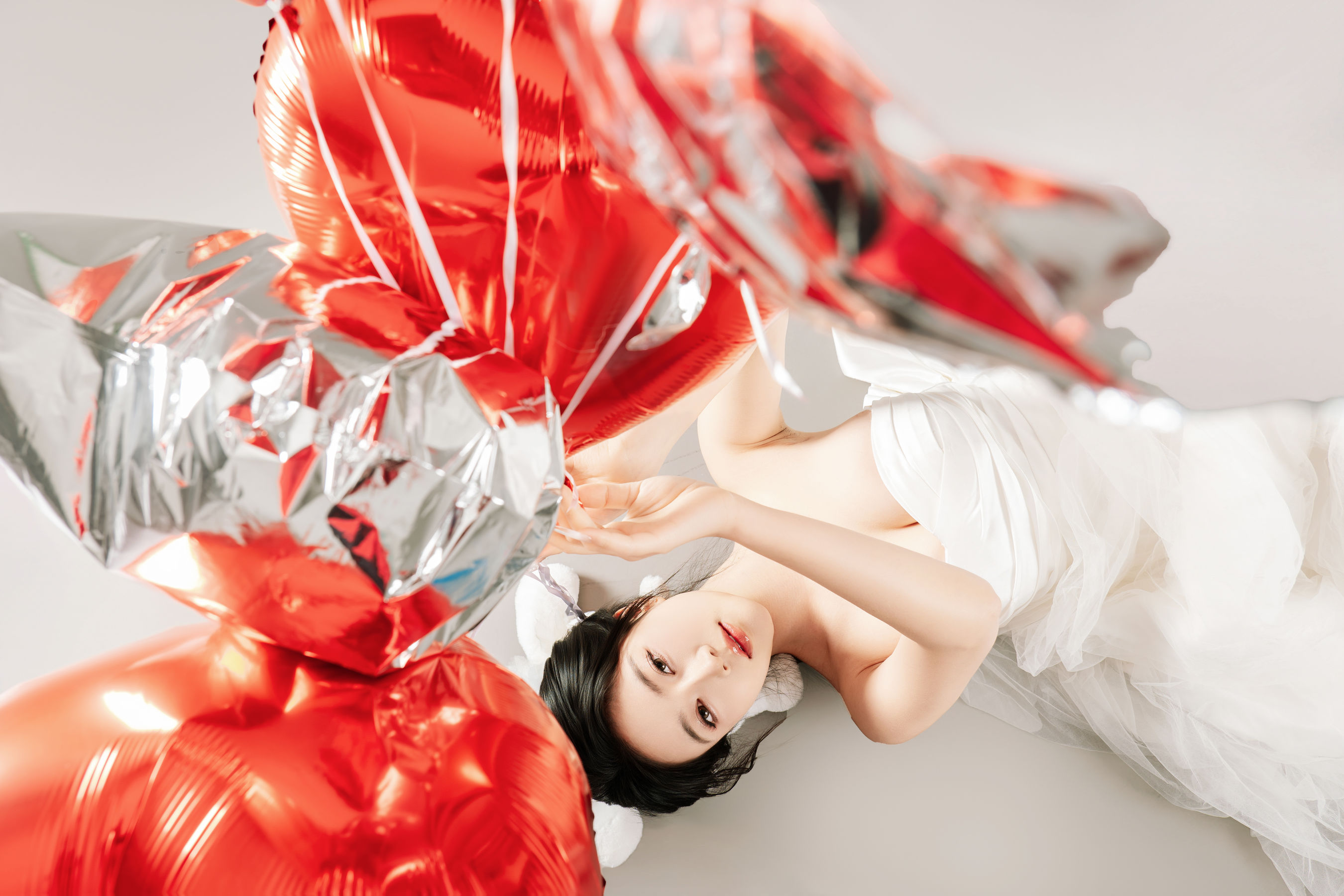 Nnian白色婚纱LOVE情人节特别篇摄影写真