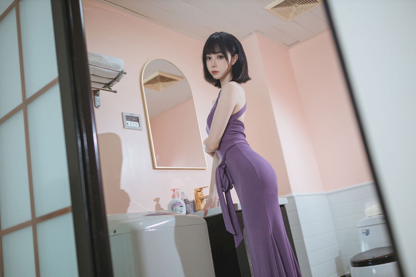 许岚LAN紫韵长裙搭配白嫩美腿性感写真