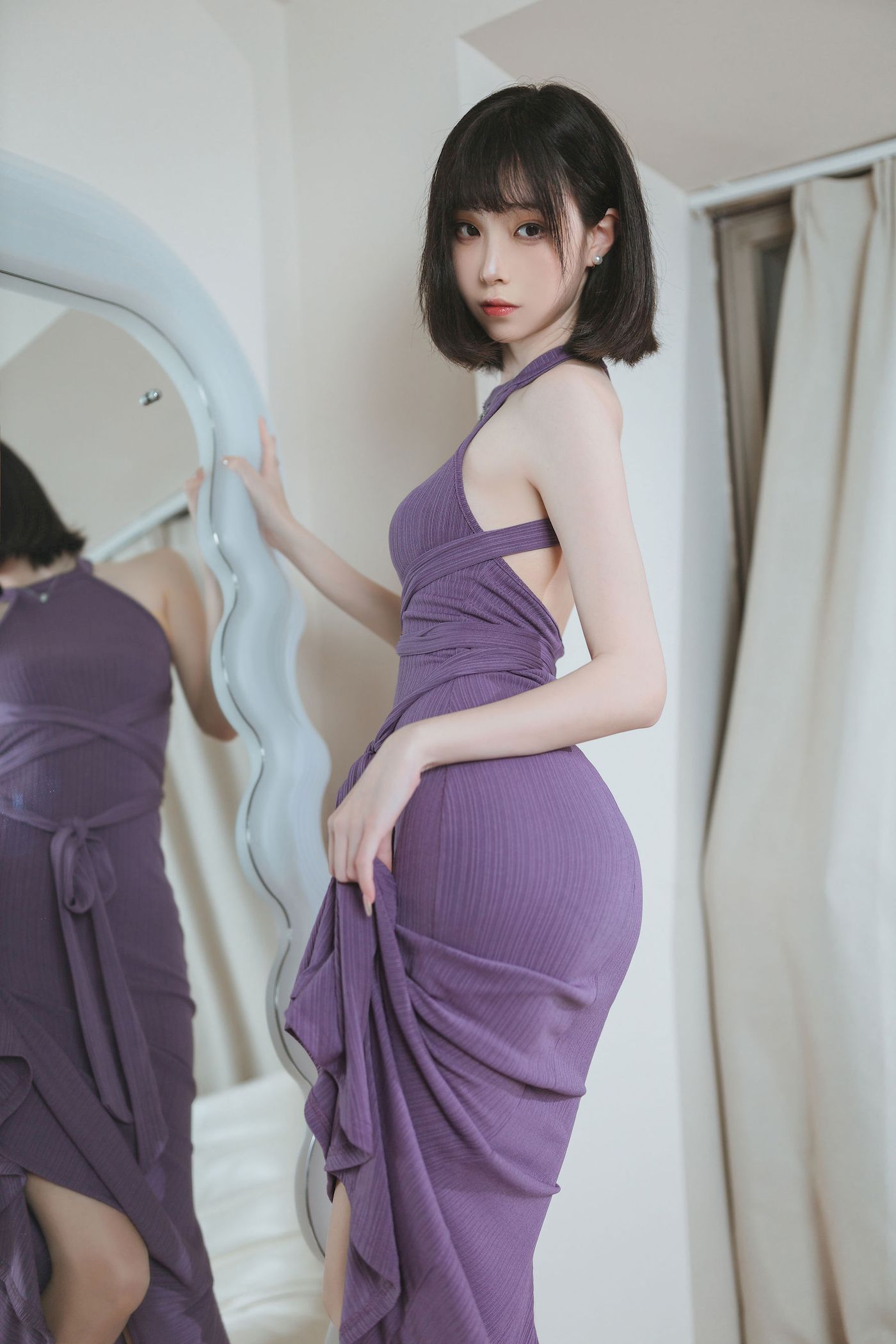 许岚LAN紫韵长裙搭配白嫩美腿性感写真