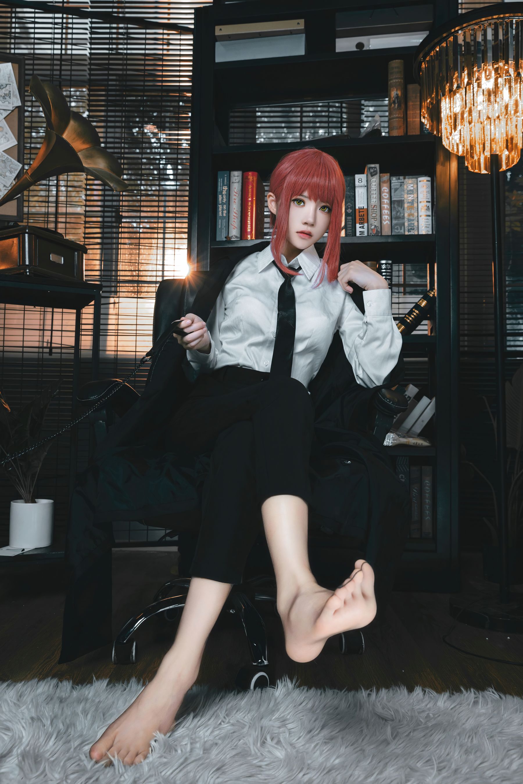 桜桃喵职场OL装扮COS玛奇玛