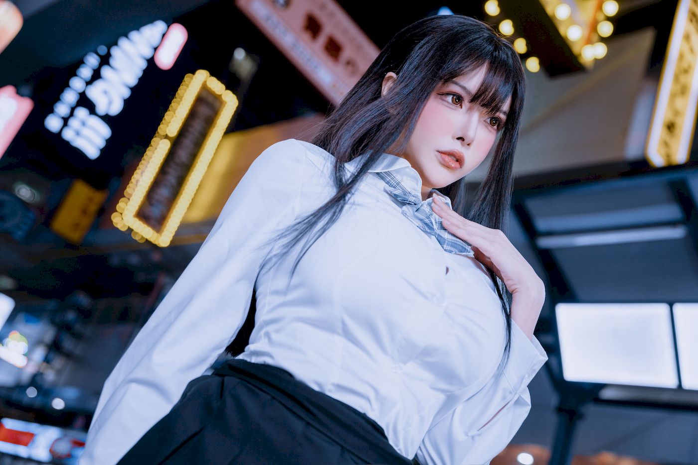 夏小秋秋秋白丝学妹制服户外性感写真