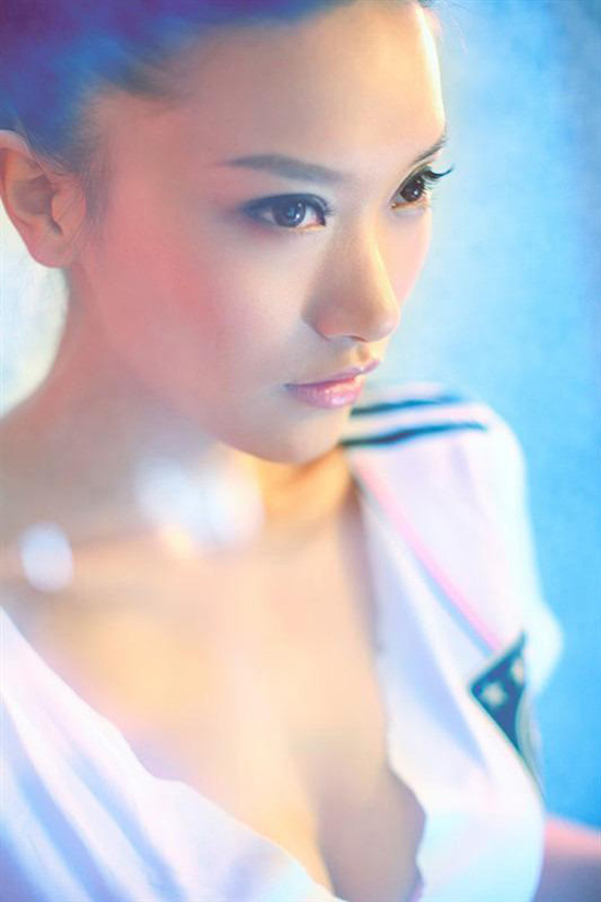 大波足球宝贝美女徐茜儿写真-御萝部落