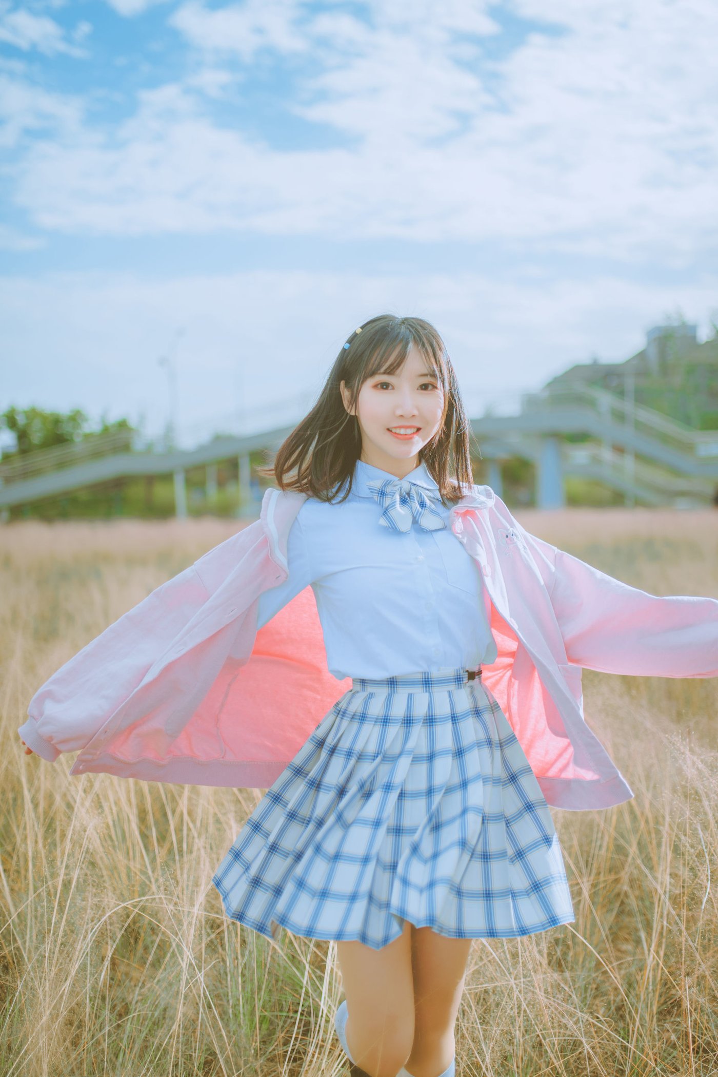 面饼仙儿JK制服粉黛草场景粉色风格