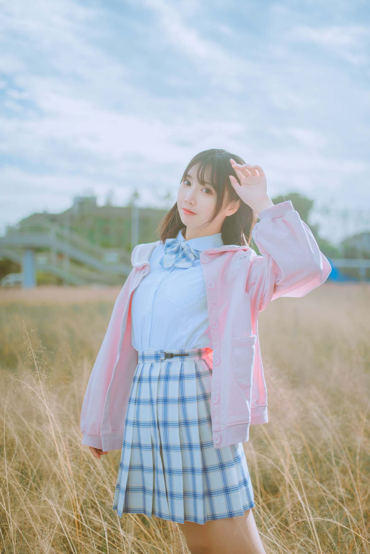 面饼仙儿JK制服粉黛草场景粉色风格