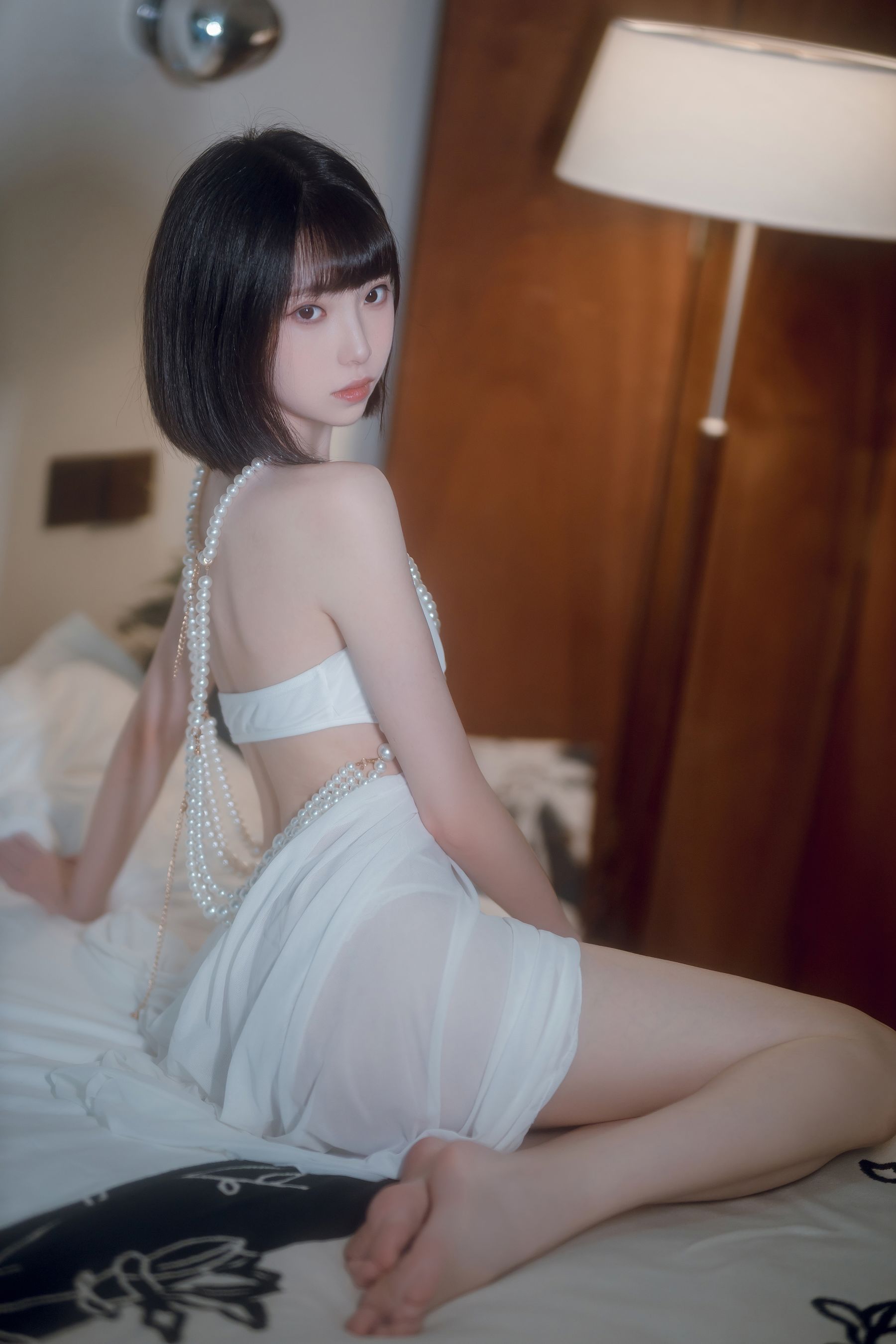 许岚LAN白裙修长美腿短发系列清纯写真