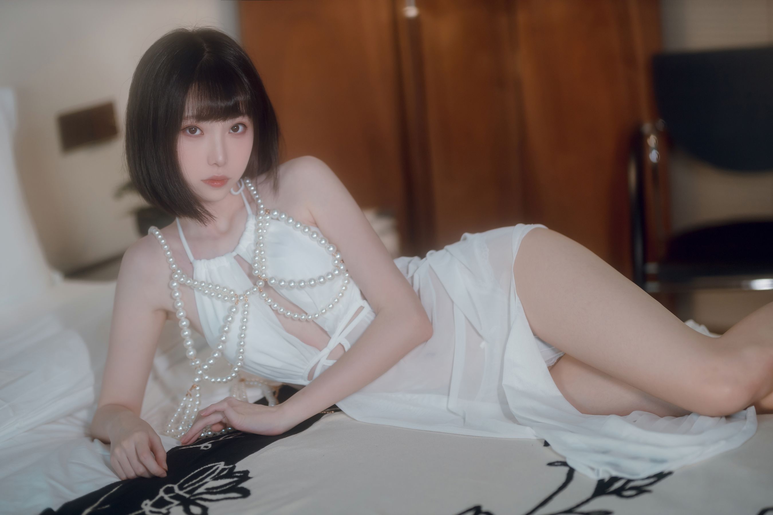 许岚LAN白裙修长美腿短发系列清纯写真