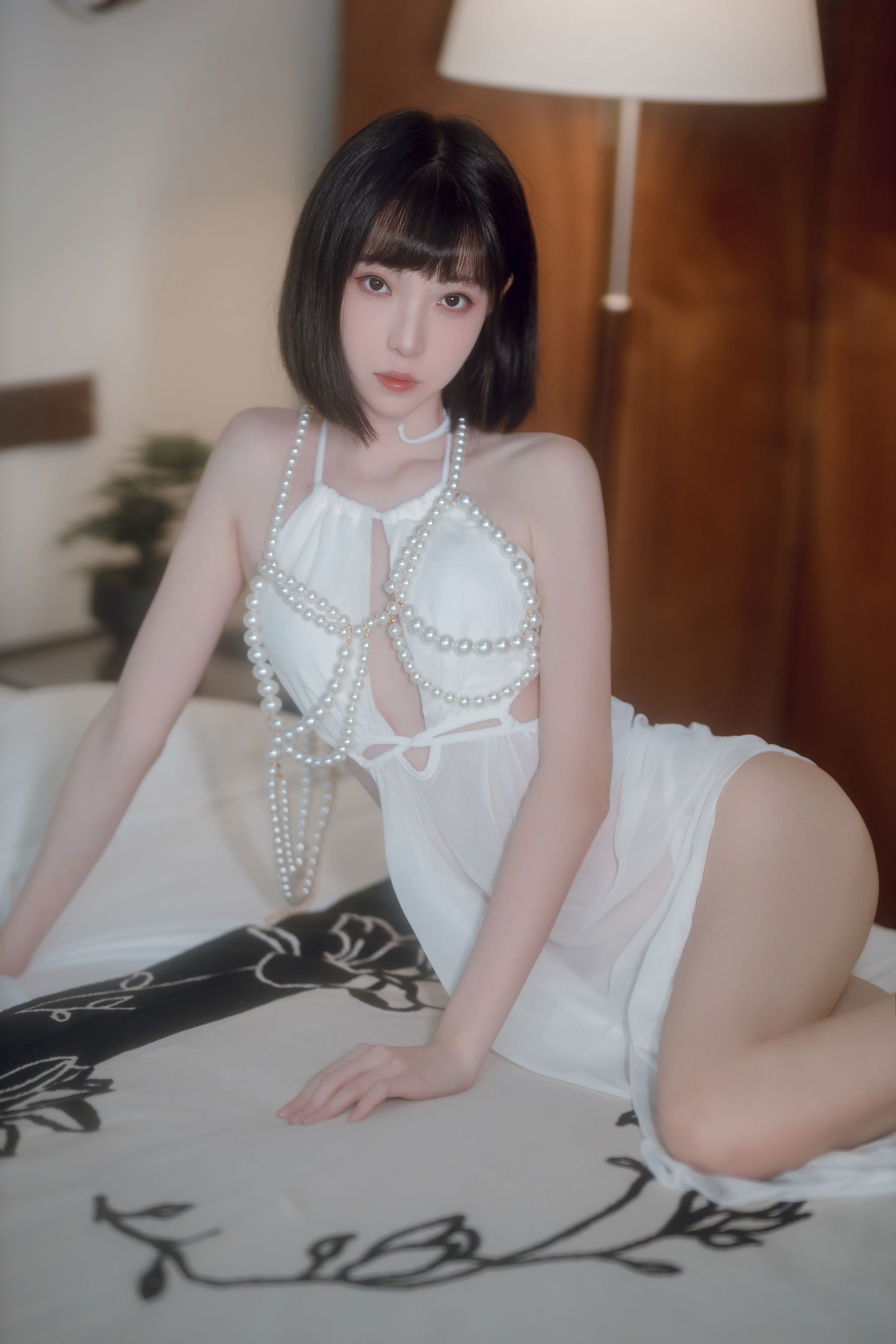 许岚LAN白裙修长美腿短发系列清纯写真